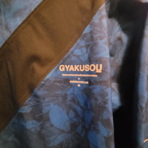 NikeLab X UNDERCOVER Tech Jacket - Picture 2 of 7